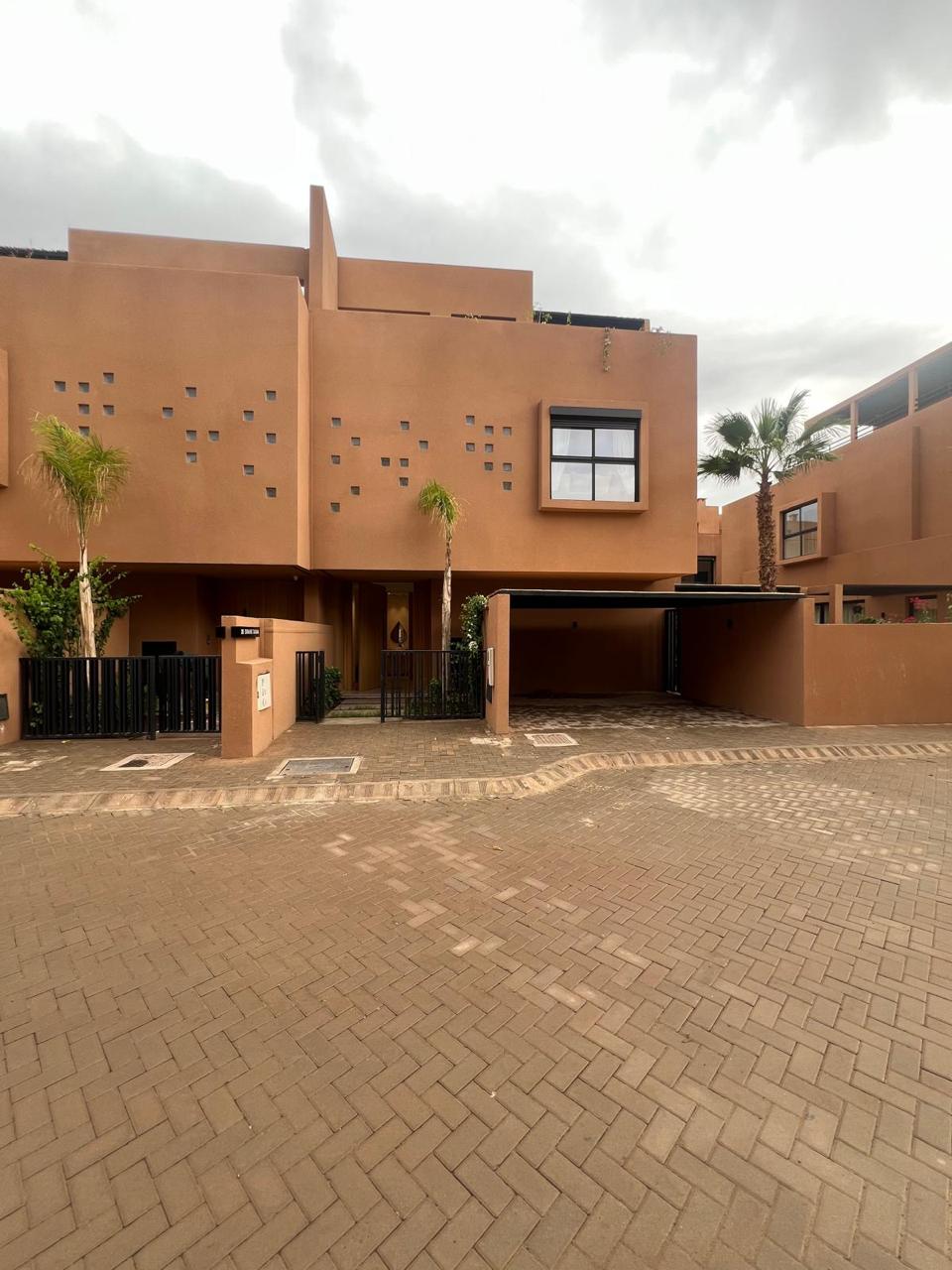 WhatsApp Image 2025-10-02 at 11.33.17 (1)