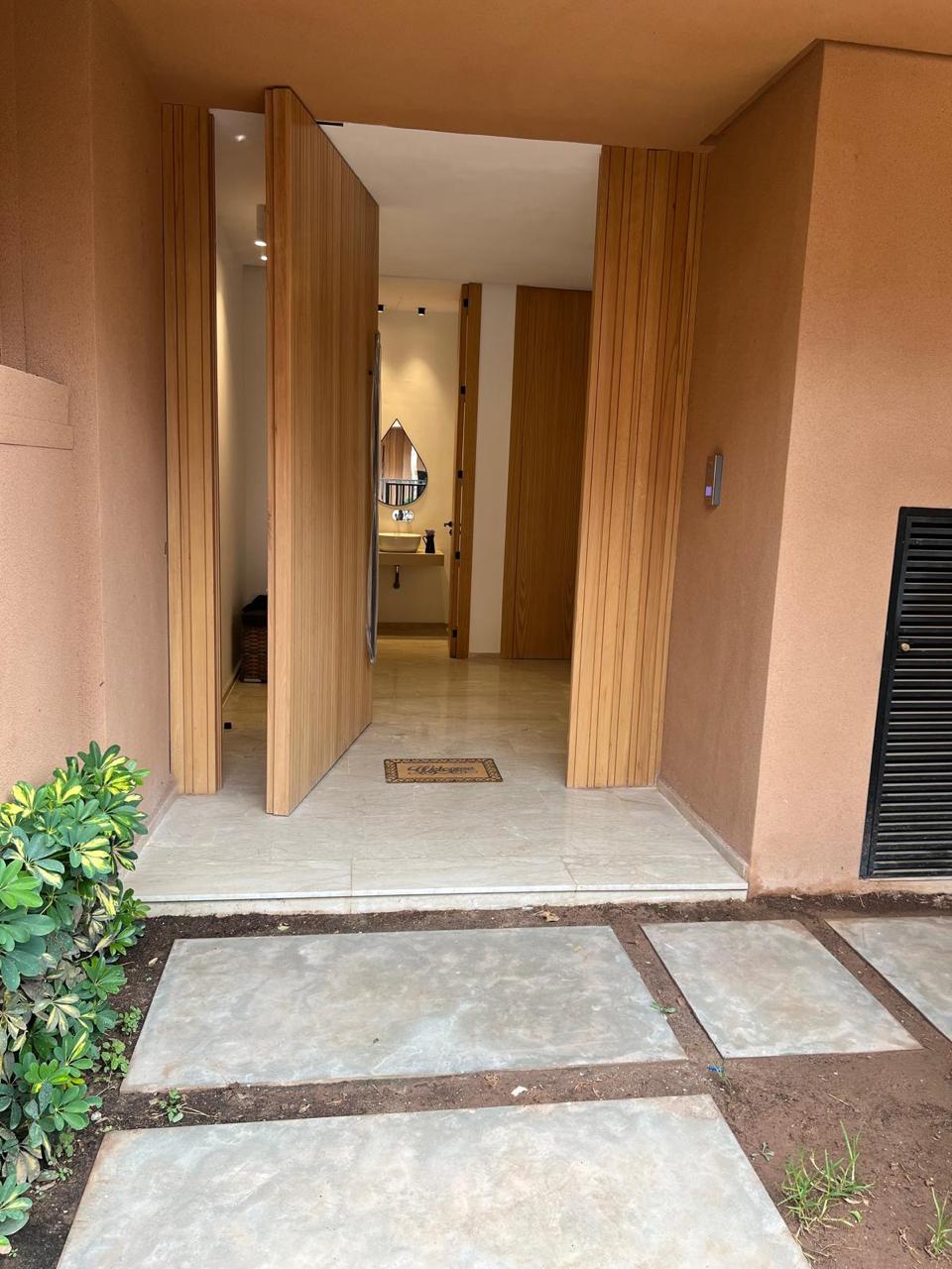 WhatsApp Image 2025-10-02 at 11.33.17 (2)