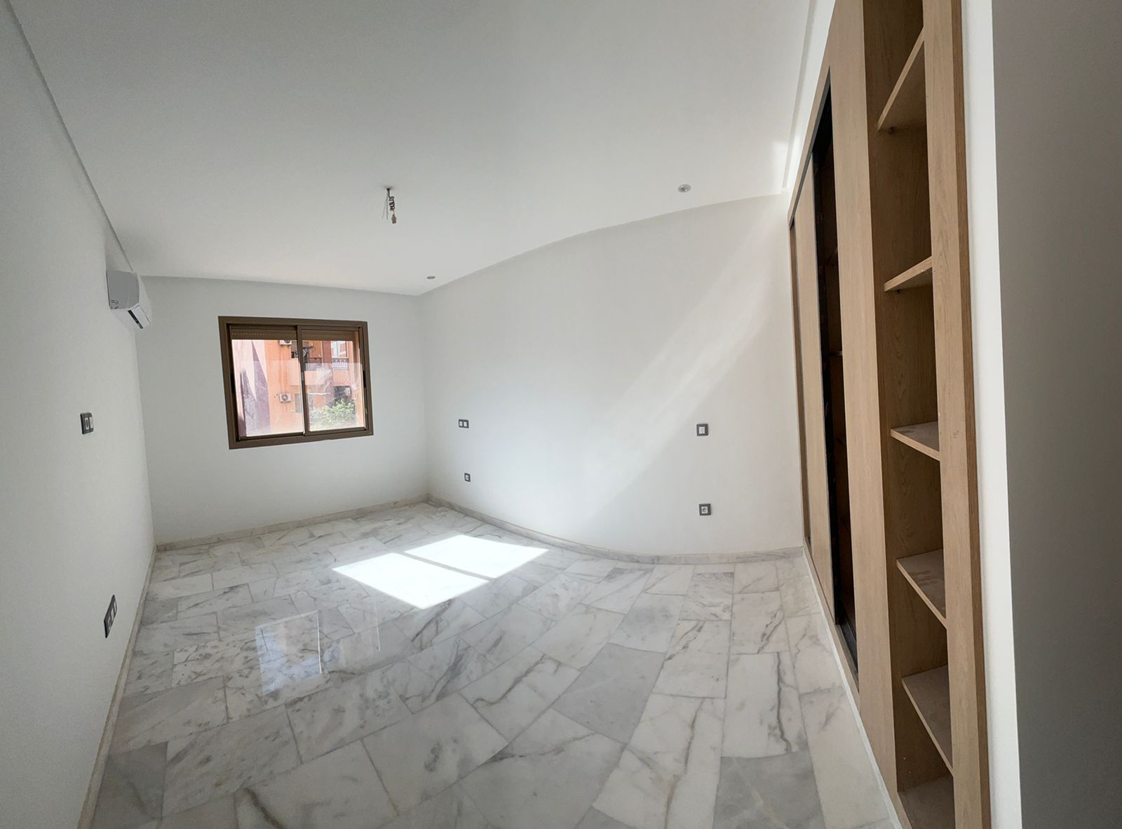 WhatsApp Image 2025-10-11 at 18.23.10