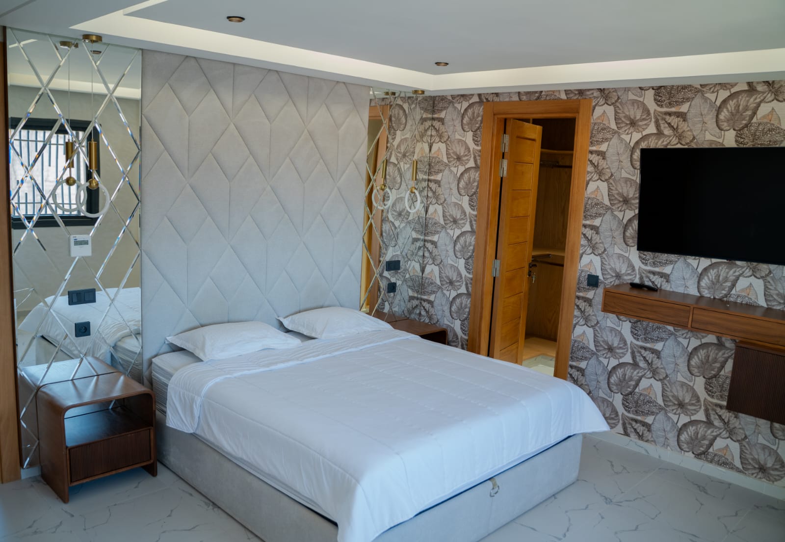 WhatsApp Image 2025-12-11 at 16.59.06 (2)